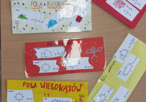 Zakładki z wzorami na pola różnych figur.