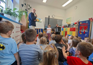 MUZYCZNE BAJANIE