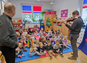 Karnawałowy koncert w przedszkolu