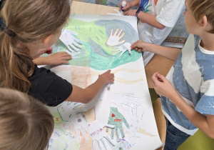 Uczniowie podczas Tygodnia Przeciwdziałania Przemocy.