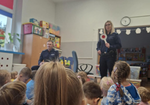 Spotkanie z przedstawicielami policji, pogadanka.