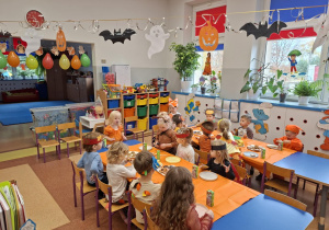 Bal Jesieni, pasowanie na przedszkolaka.