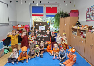 Bal Jesieni, pasowanie na przedszkolaka.