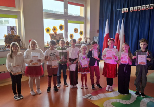 Uczniowie nagrodzeni w konkursie "Dyniowe cuda".