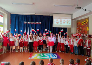 Klasy 3a i 3b podczas występu.