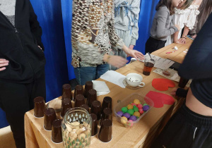 Wróżby organizowane przez uczniów klasy 7.