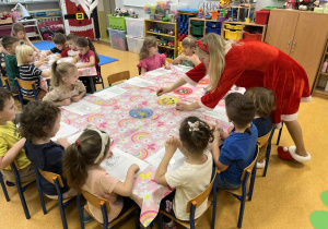 Zabawy świąteczne z animatorami z SENOPLAST