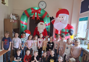 Zabawy świąteczne z animatorami z SENOPLAST