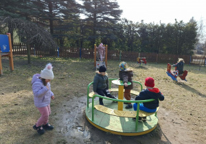 Galeria Zabawy na świeżym powietrzu