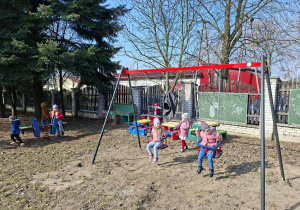 Galeria Zabawy na świeżym powietrzu