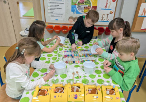 Warsztaty wielkanocno-wiosenne w gr. Misiaczki.