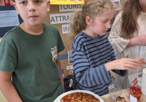 Uczniowie klasy 4b podczas Europejskiego Dnia Języków